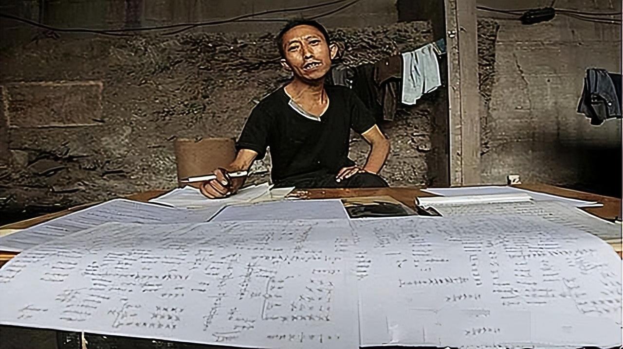 一小伙几十年研究彩票,小伙看破彩票机密一年挣80亿