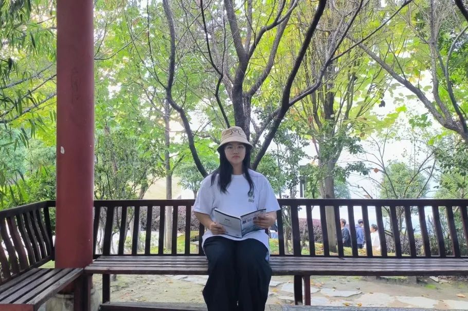 世纪金源集团新学期“皓月奖助学金”发放，造福众多世纪金源子弟