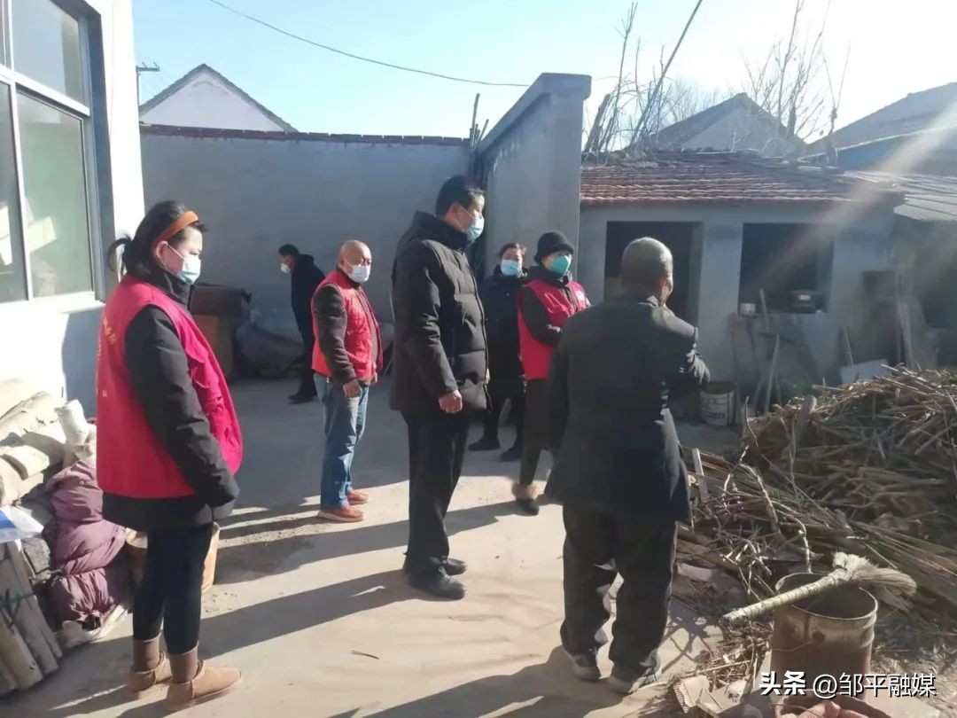 邹平市临池镇：*党**员“闪送”小分队，暖心配送在行动！