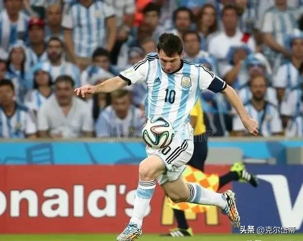 足球界最厉害的梅西和c罗谁厉害,足球的两大支柱梅西和c罗