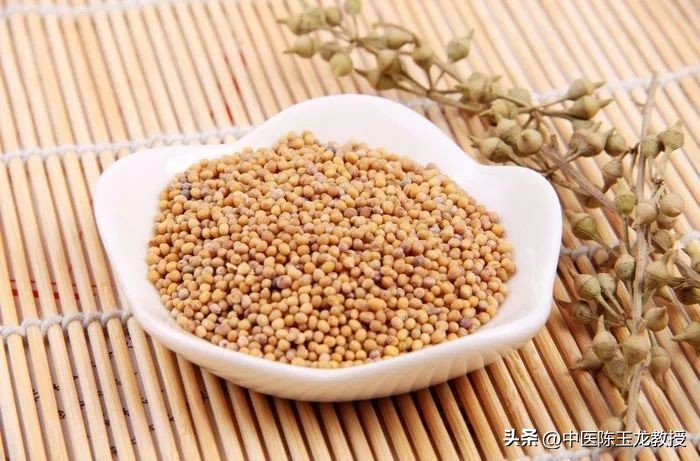 饭后总胃胀喝水就吐,饭后喝水胃胀怎么回事