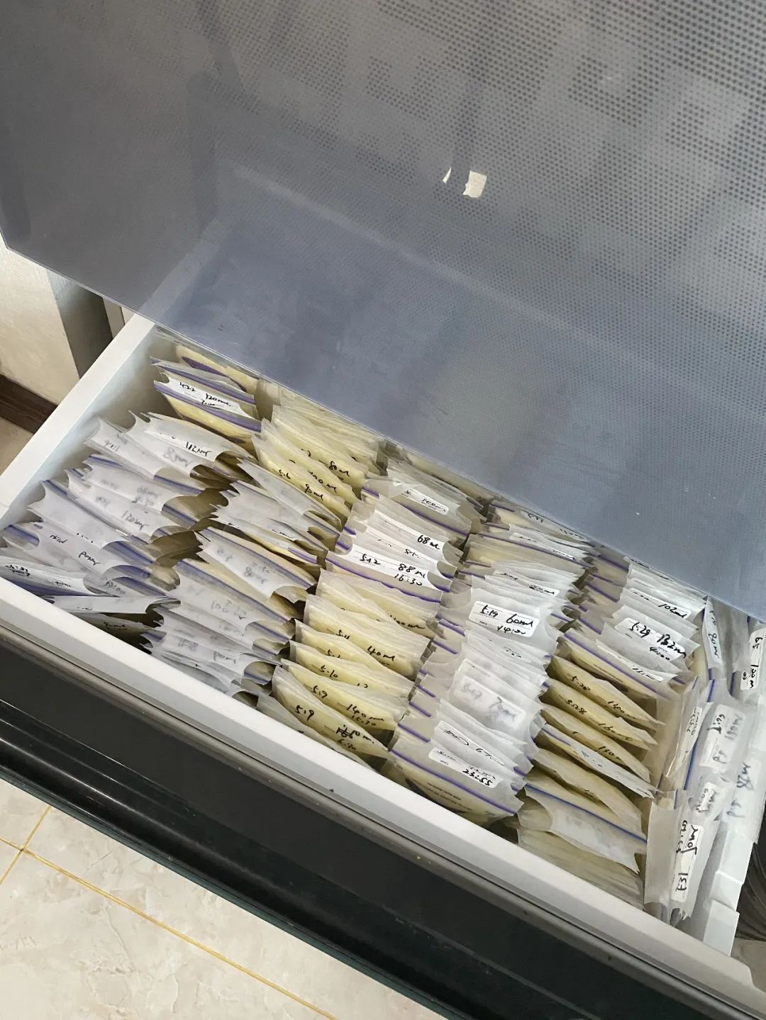 新手妈妈会遇到哪些育儿问题,育儿0-6岁新手妈妈