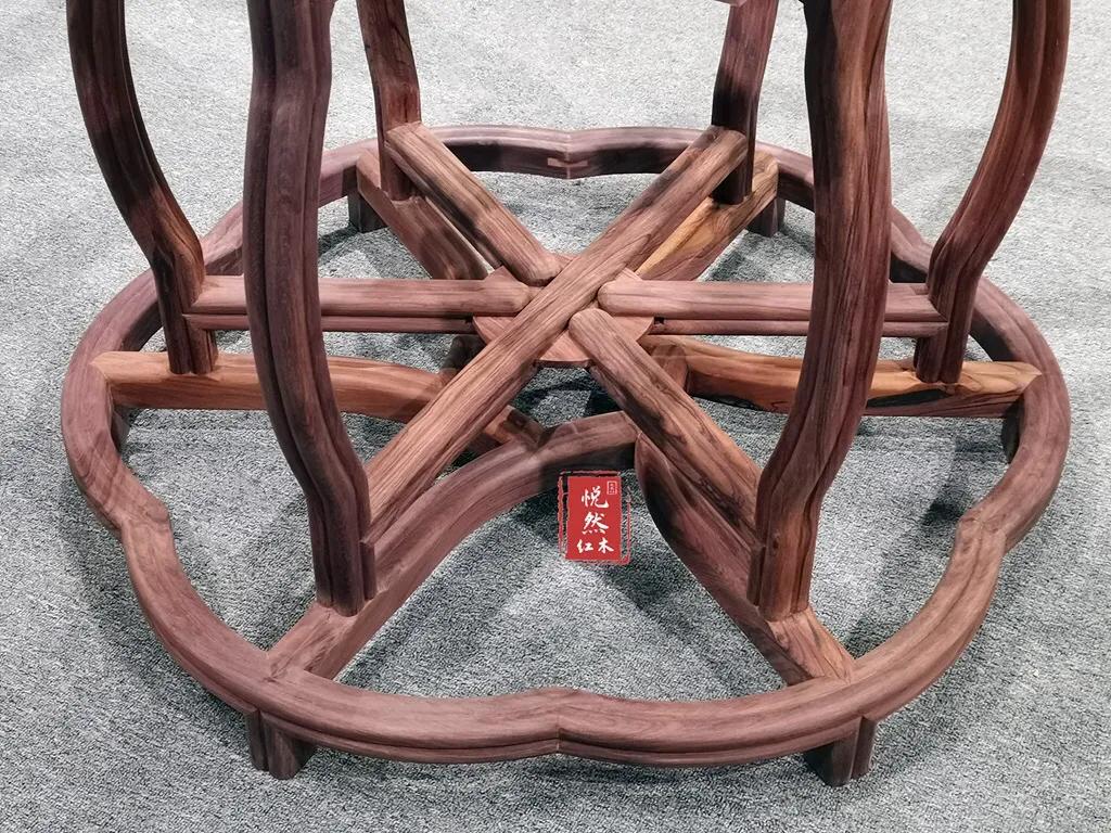 明式花枝餐台,1.2米的餐台图片