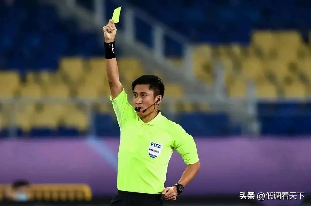 中国裁判马宁失误,中国裁判员马宁世界杯