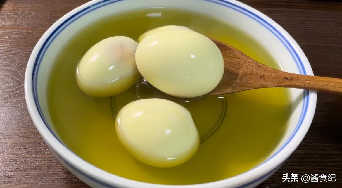 艾草煮鸡蛋有什么好处,艾草煮鸡蛋什么功效最好