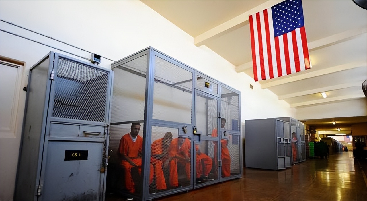 美军藏了多少战机军舰,美军在中国建有多少个兵工厂