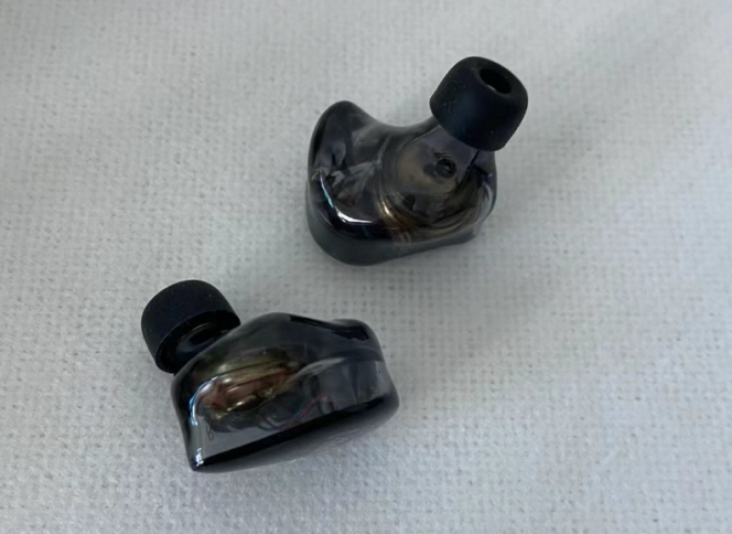 氦刻hiks1耳机线,hiks1耳机怎么戴