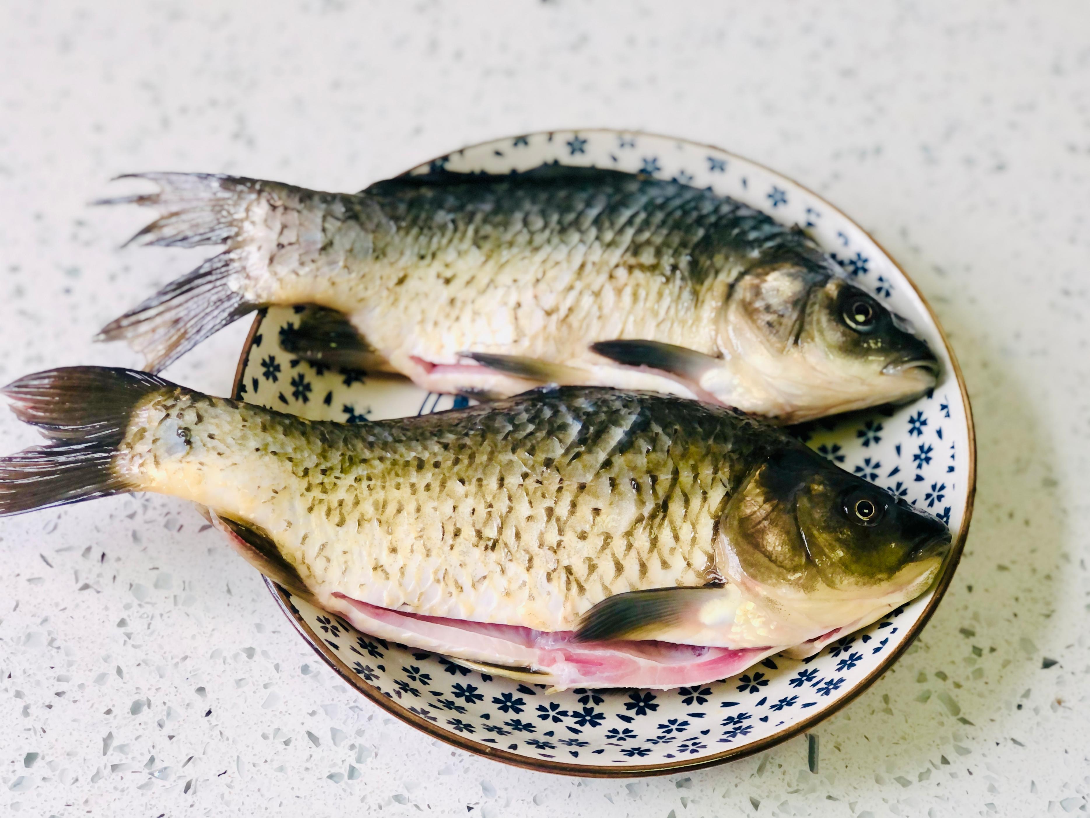 秋天炖汤食谱大全补气血,秋天喝鱼汤怎么炖好喝