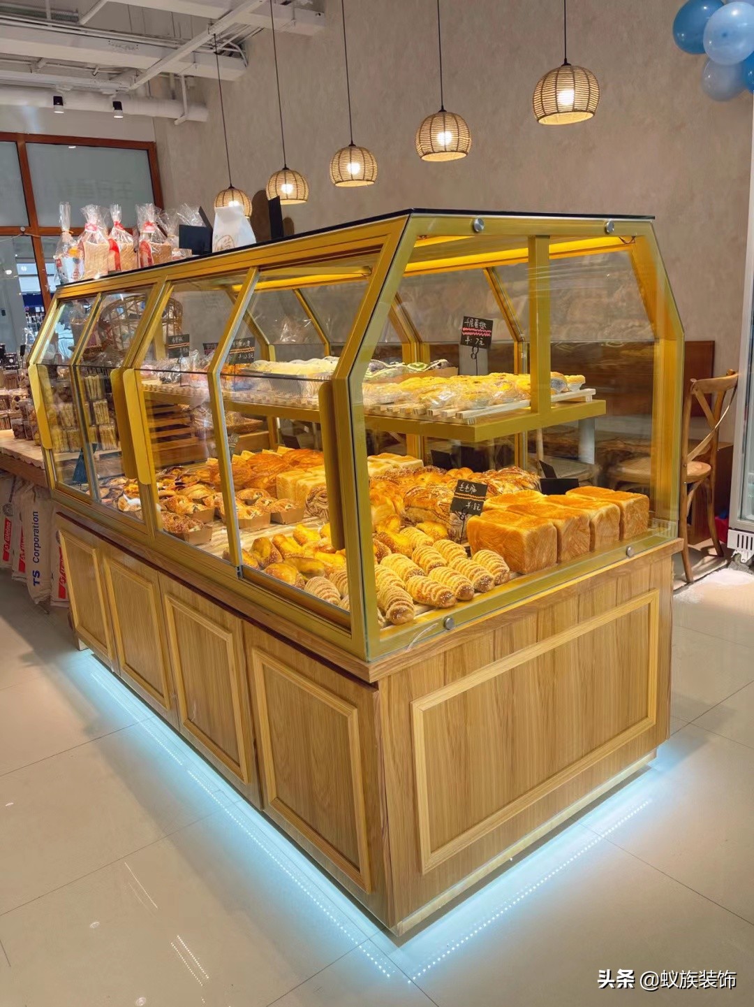 极简烘焙店装修注意事项,烘焙店超多回头客