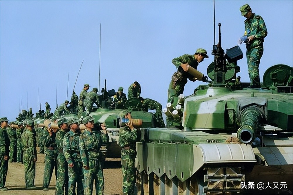 珠海航展2018军迷朋友们 (珠海航展军迷天堂)