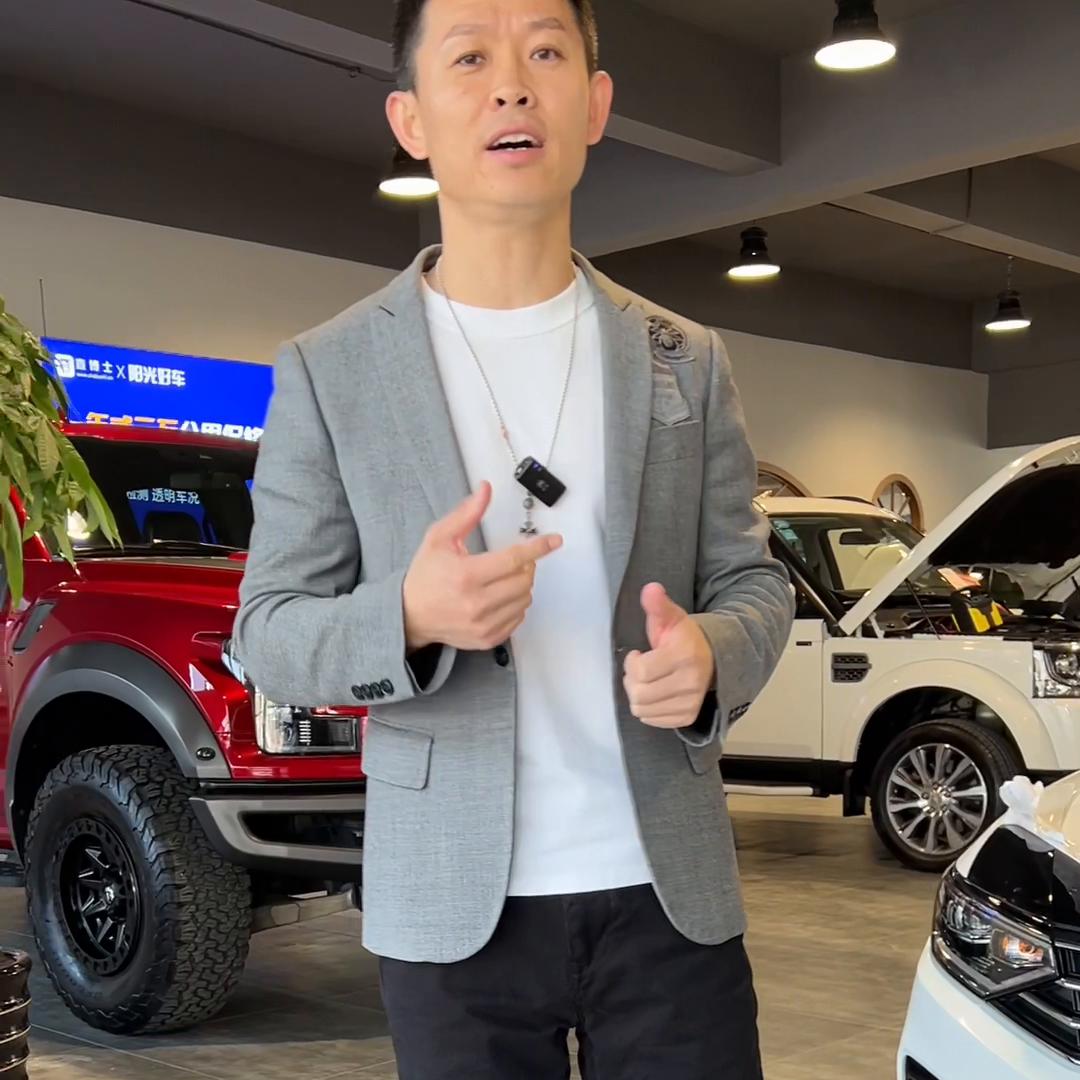 迈腾新款车身黑的发亮 (二手车买1.4t迈腾还是1.8t迈腾)