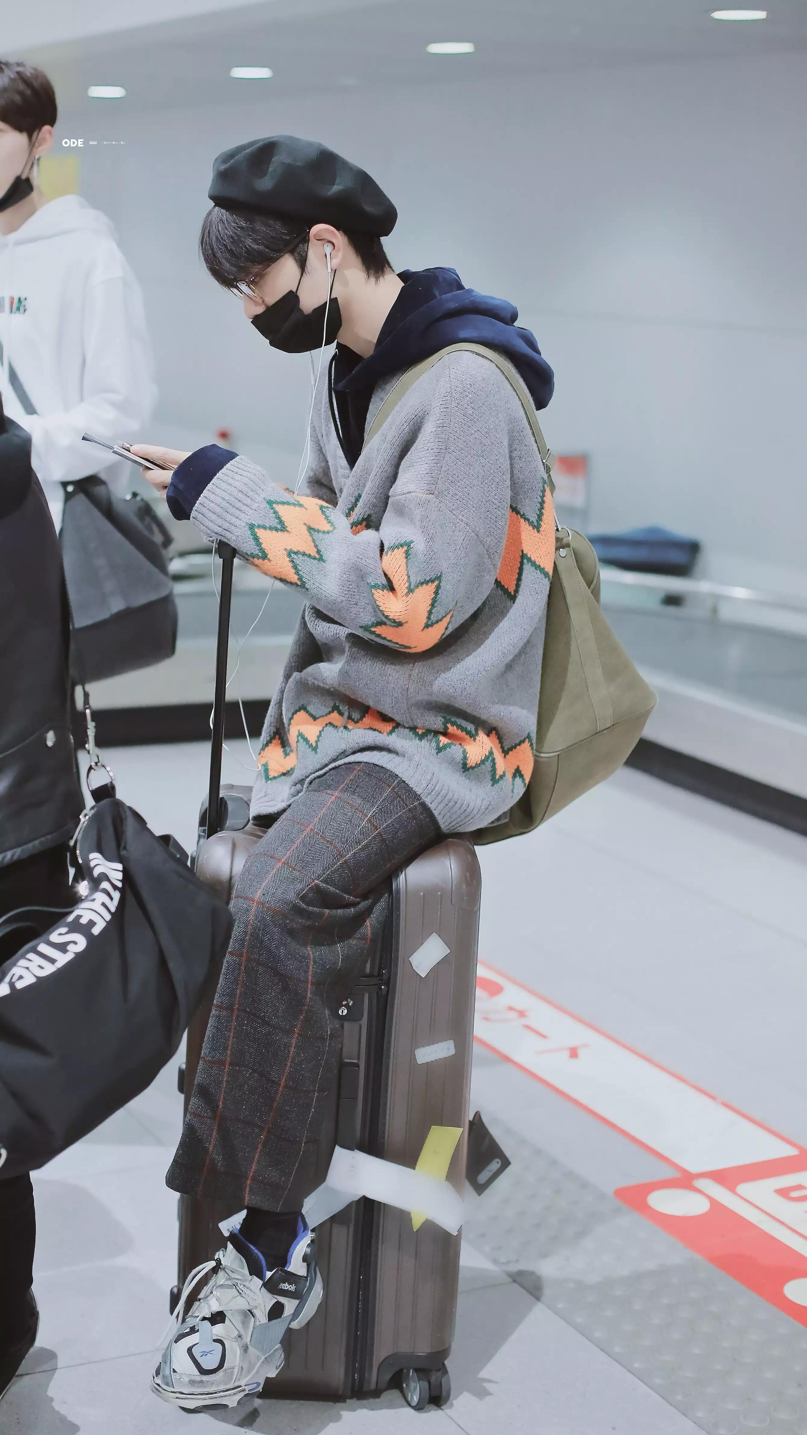 reaction肖战舞台考古,肖战x玖少年团考古完整视频