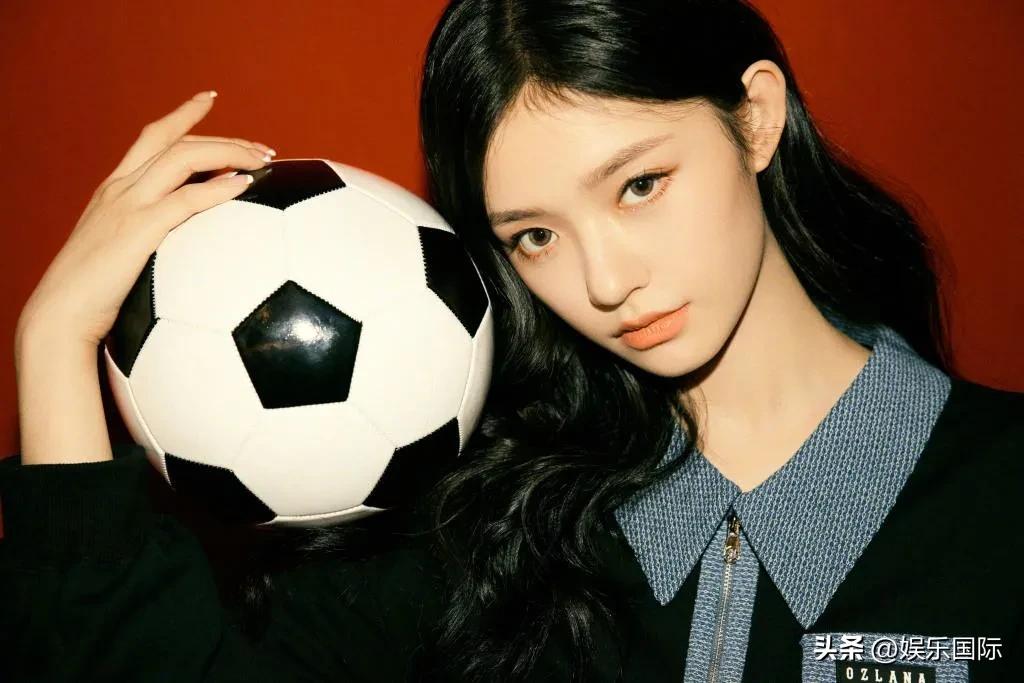 林允穿吊带裙好看吗,林允穿芭蕾裙图片