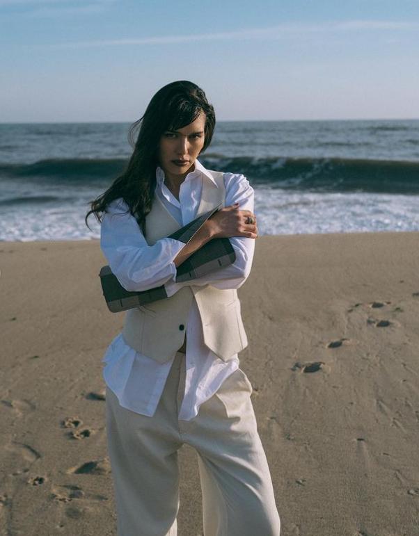 白衬衫怎么穿不脏,白衬衫怎么穿好看又干净