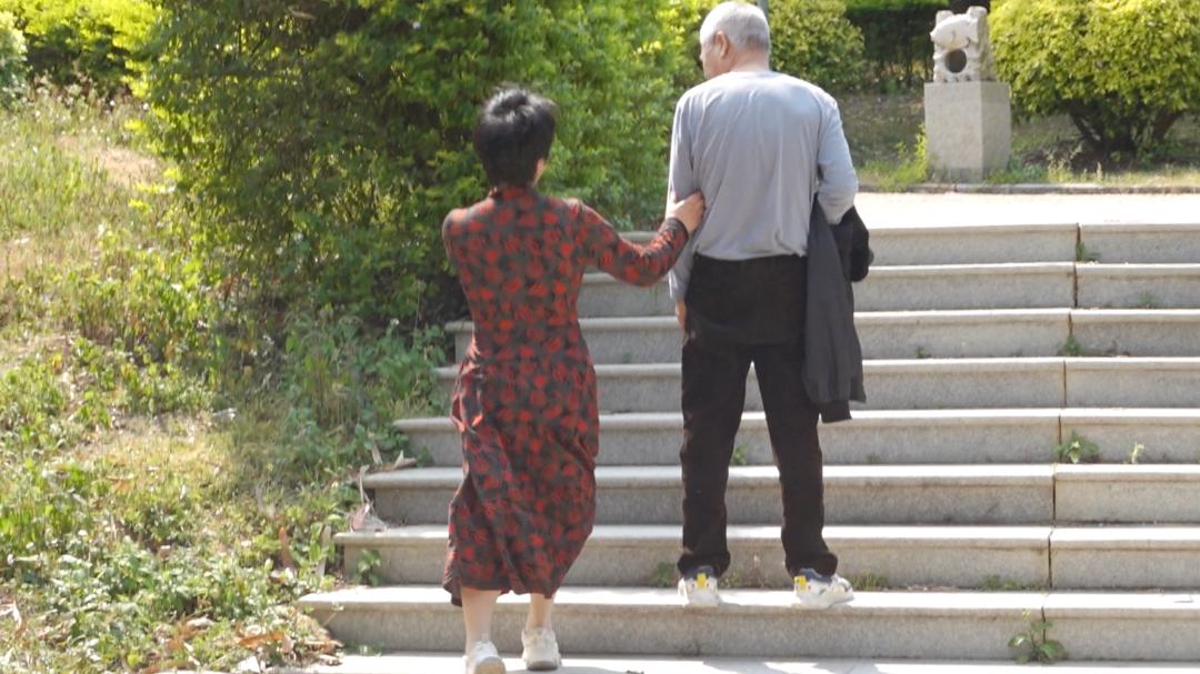 裸辞陪娃还是工作好,31岁男生裸辞后的生活真实感受