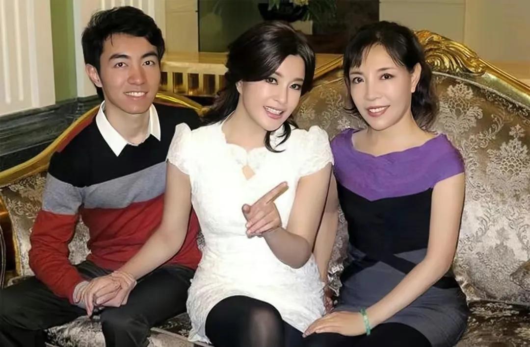 刘晓庆4段婚姻几段情史,刘晓庆四次婚姻观