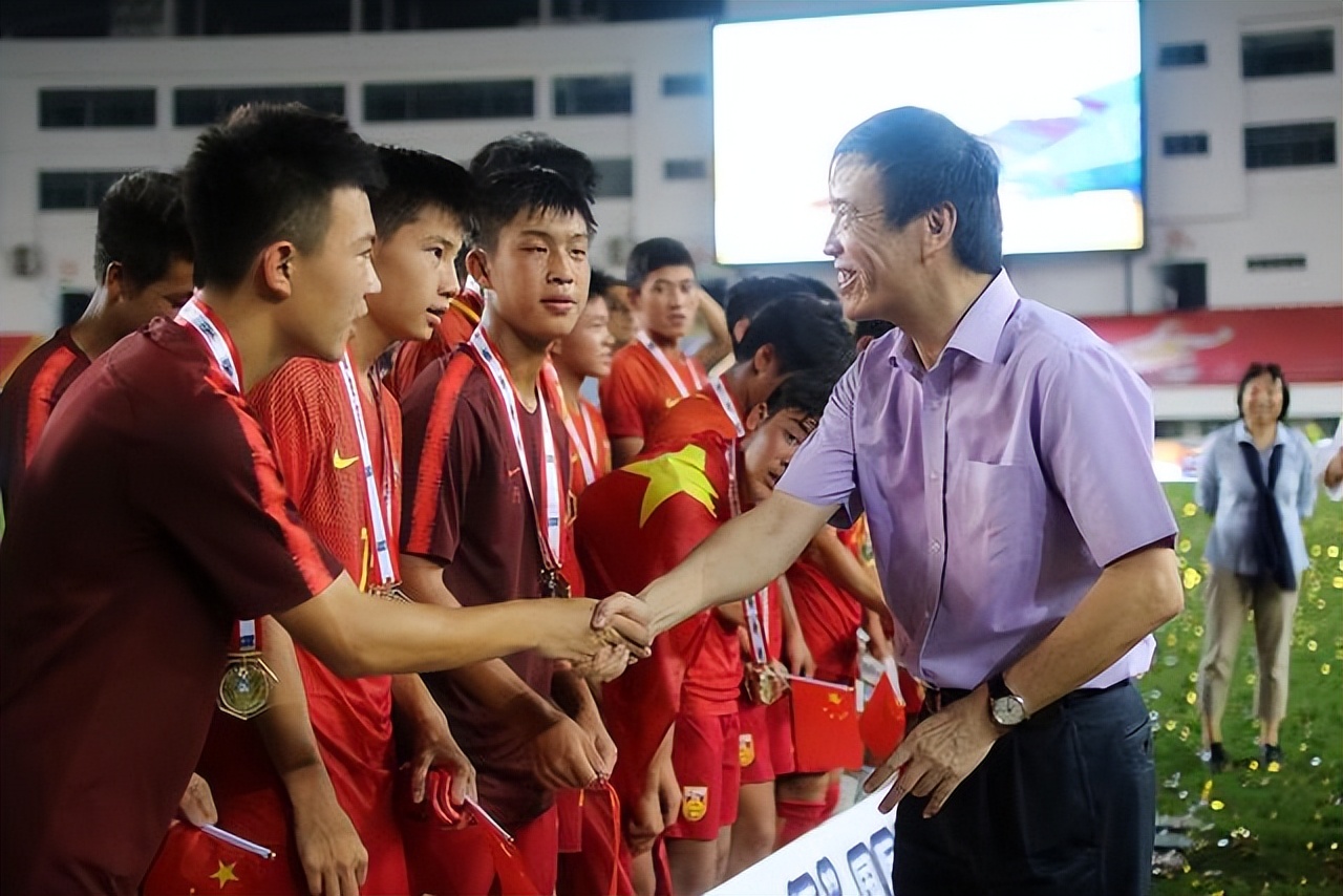 陈戌源被抓：从码头工人到足协主席，如何把中国足球推向深渊？