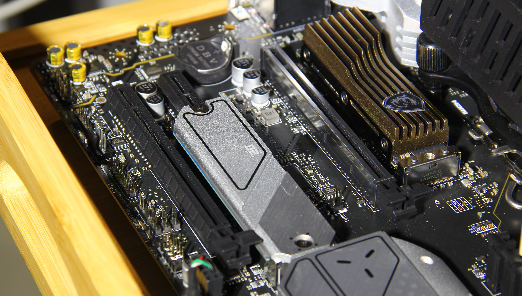 微星spatiumm390,微星m390固态评测