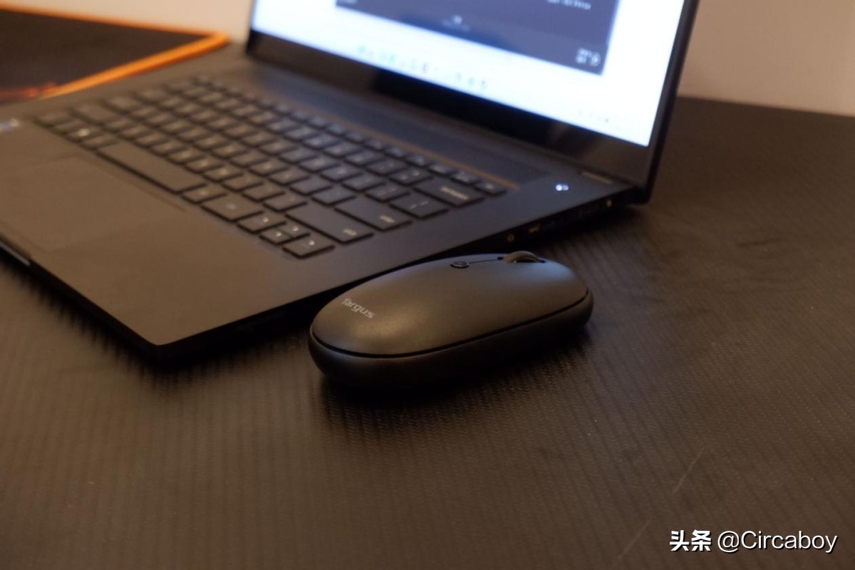 intelnucx15测评,intelnucm1512代值得买吗