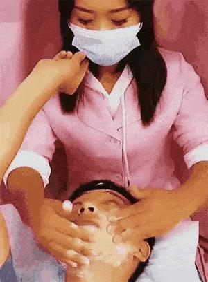 走路累了坐着歇一会,走累了坐下歇会怎么回事