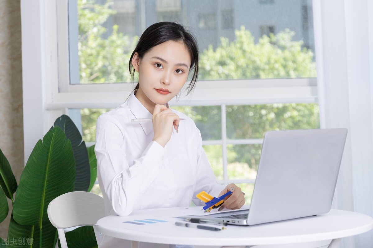 win7电脑c盘变红满了怎么清理,电脑c盘爆满教你一招正确清理