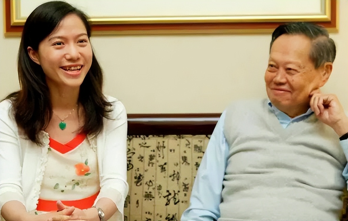 “老夫少妻”已经过时?这位男星竟敢对14岁女孩下手!令人发指