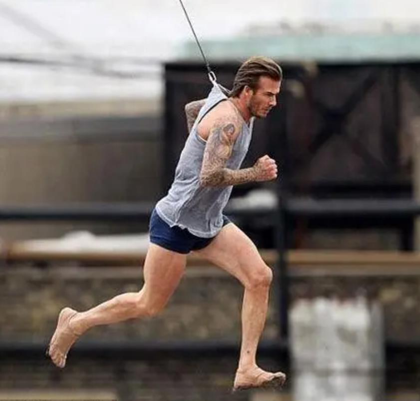 贝克汉姆被颜值耽误,贝克汉姆年轻时和现在的对比