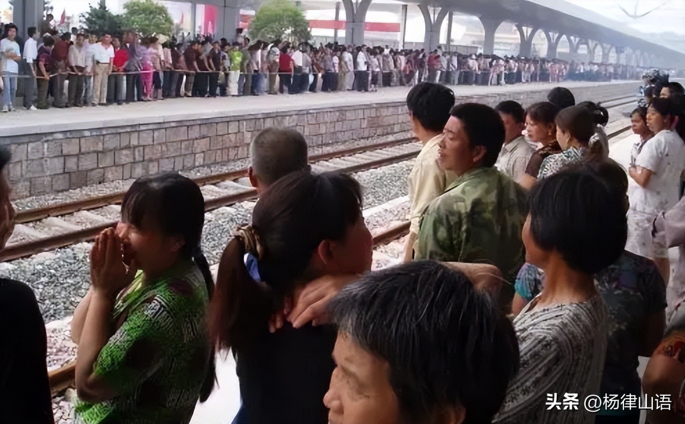 辽宁20岁女孩卖淫吸毒被民警抓获,23岁妇女卖淫嫖娼被抓有案底吗