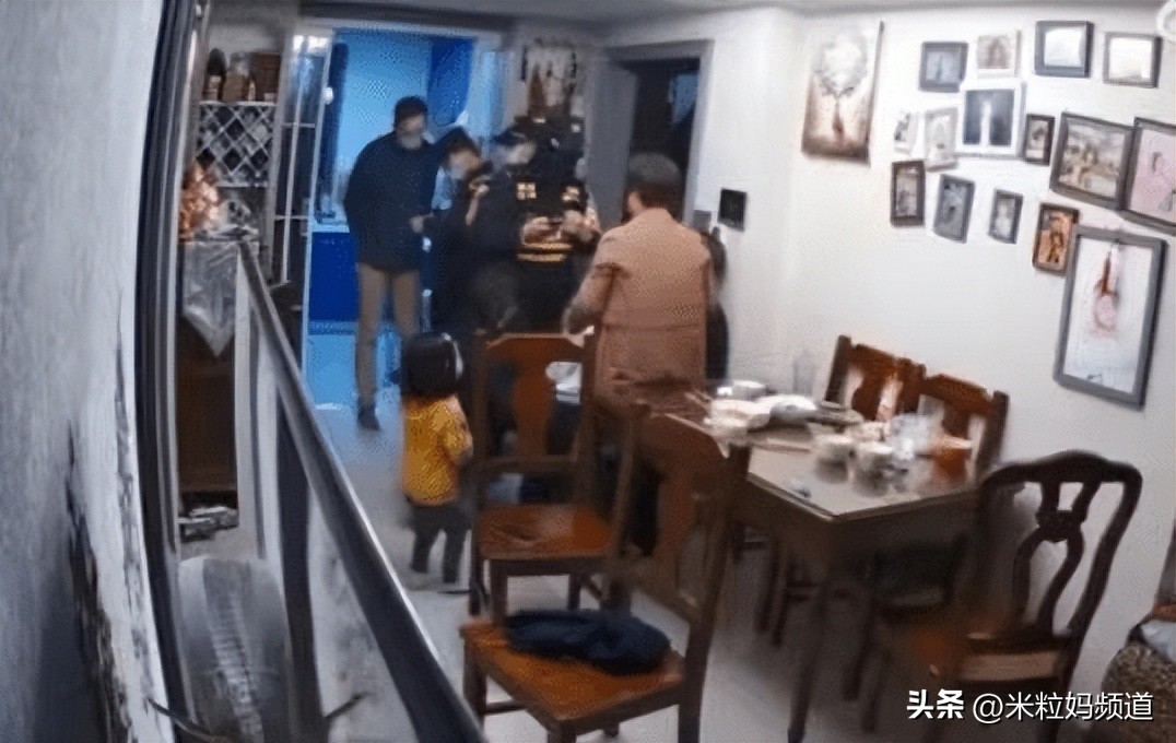 孩子打架家长动手发生命案,儿童校门口被砍后续