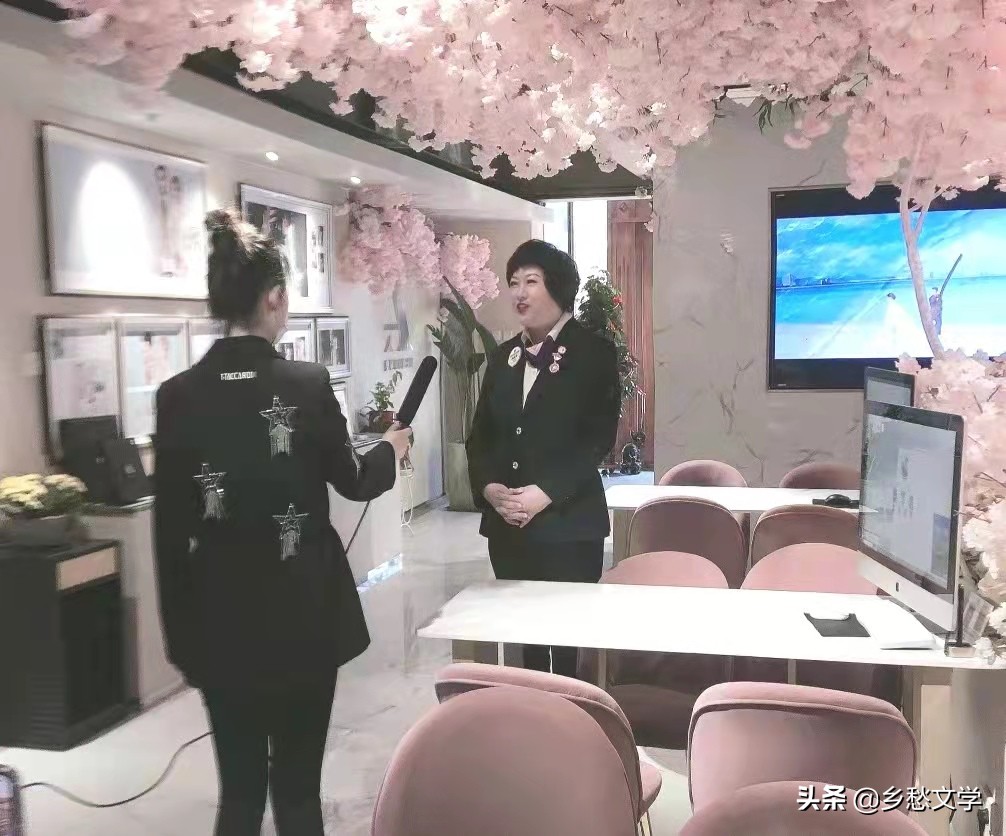 大连施华洛婚纱影楼公众号,大连施华洛婚纱摄影送对戒