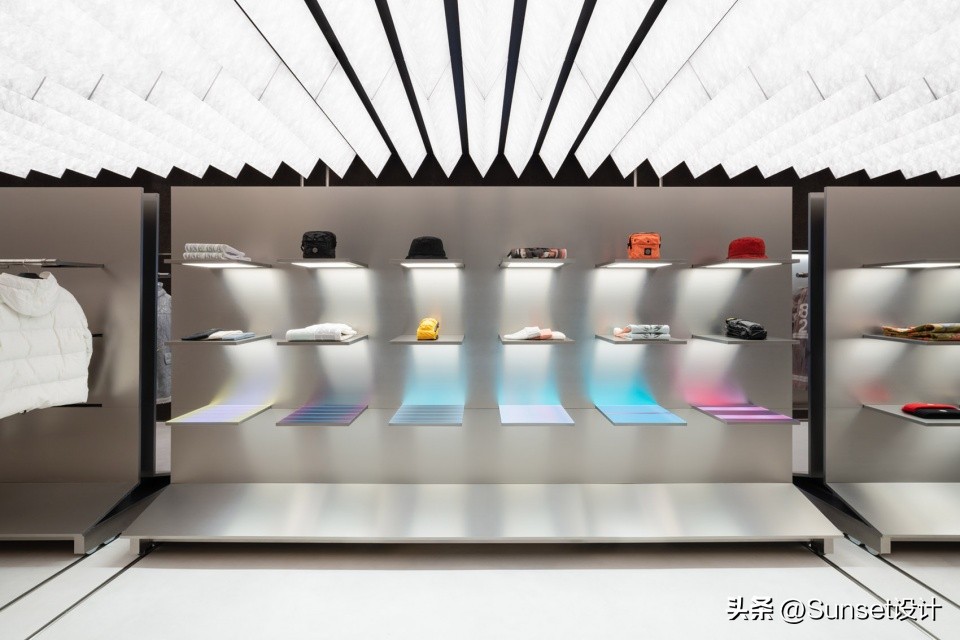 StoneIsland全球旗舰店