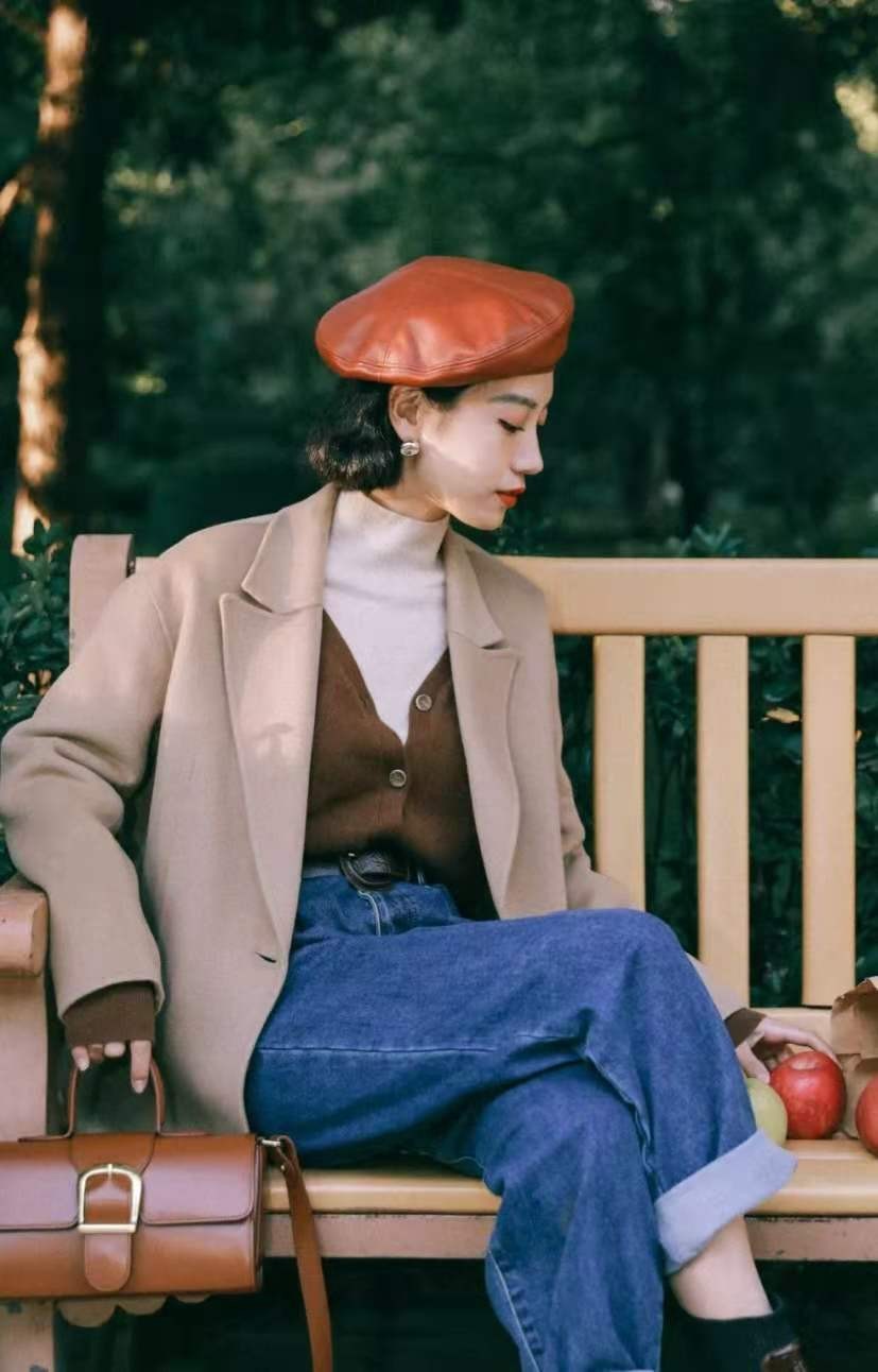 为什么感觉戴帽子很丑,戴帽子适合的穿搭