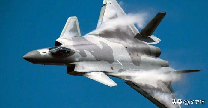 2008年厄瓜多尔,厄瓜多尔低价购买装备