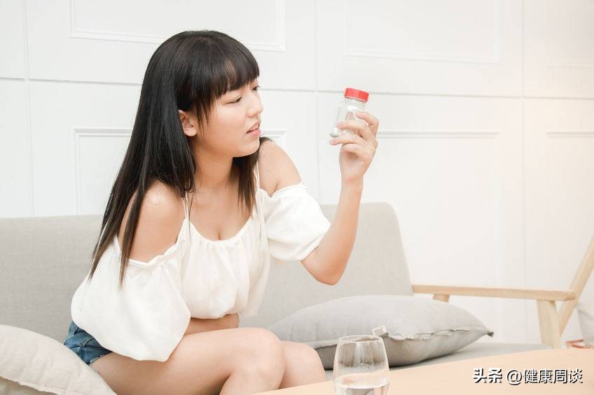 经期排出的肉块是什么,经期有大肉块排出怎么回事