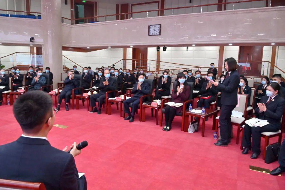 以青春之我筑青春之国家,以青春之我建设青春之中国朗诵