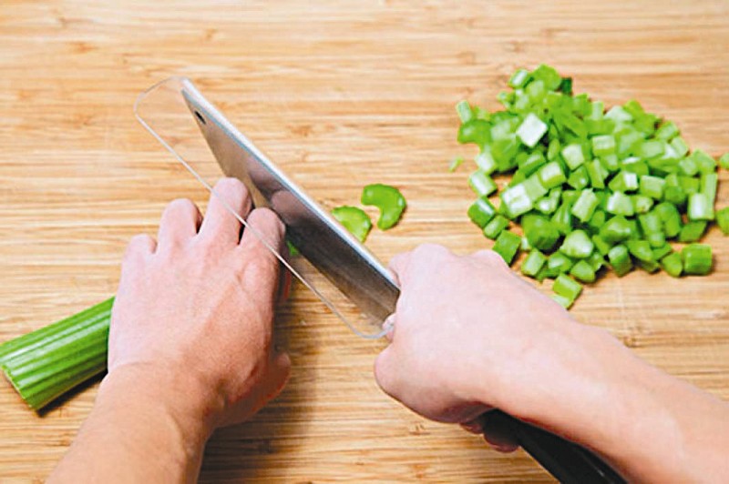 家用菜刀选购攻略,做了几十年菜的阿姨