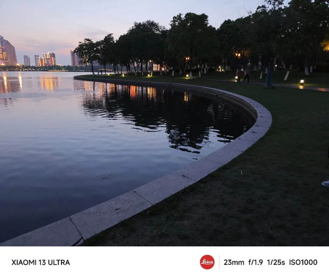 周云蓬视觉,周云蓬黑白照