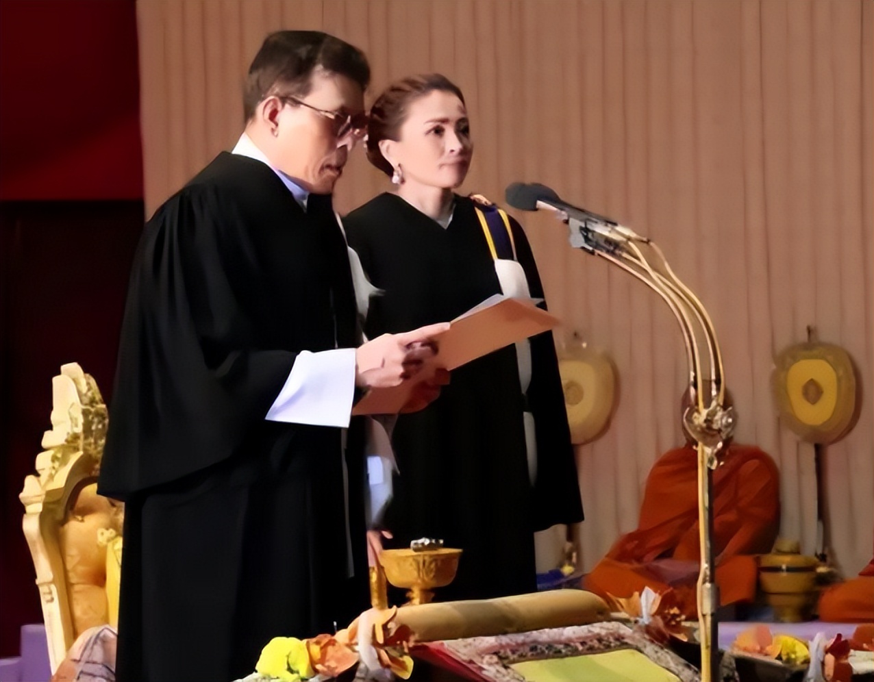 苏提达2024年照片,苏提达获得44个博士学位