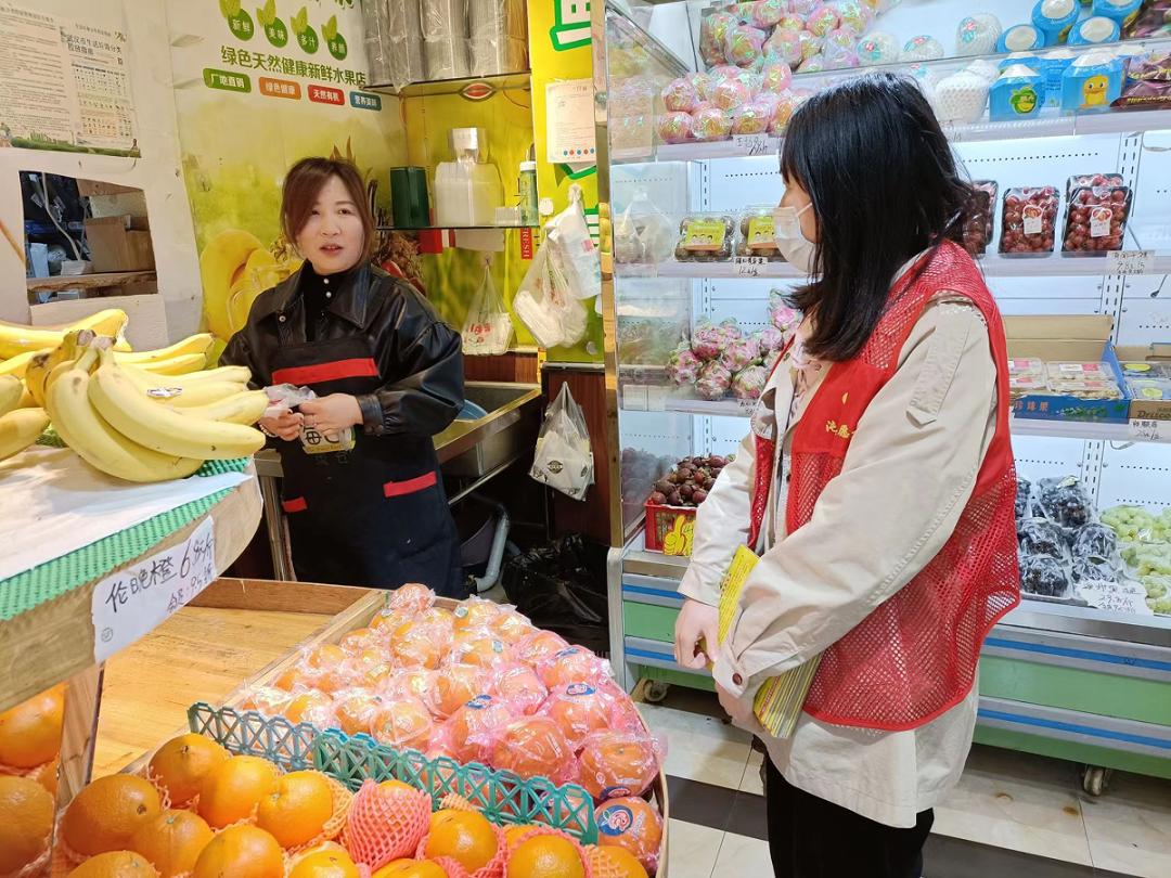 社区剪影画图片大全简单,社区老年人日间照料中心活动剪影