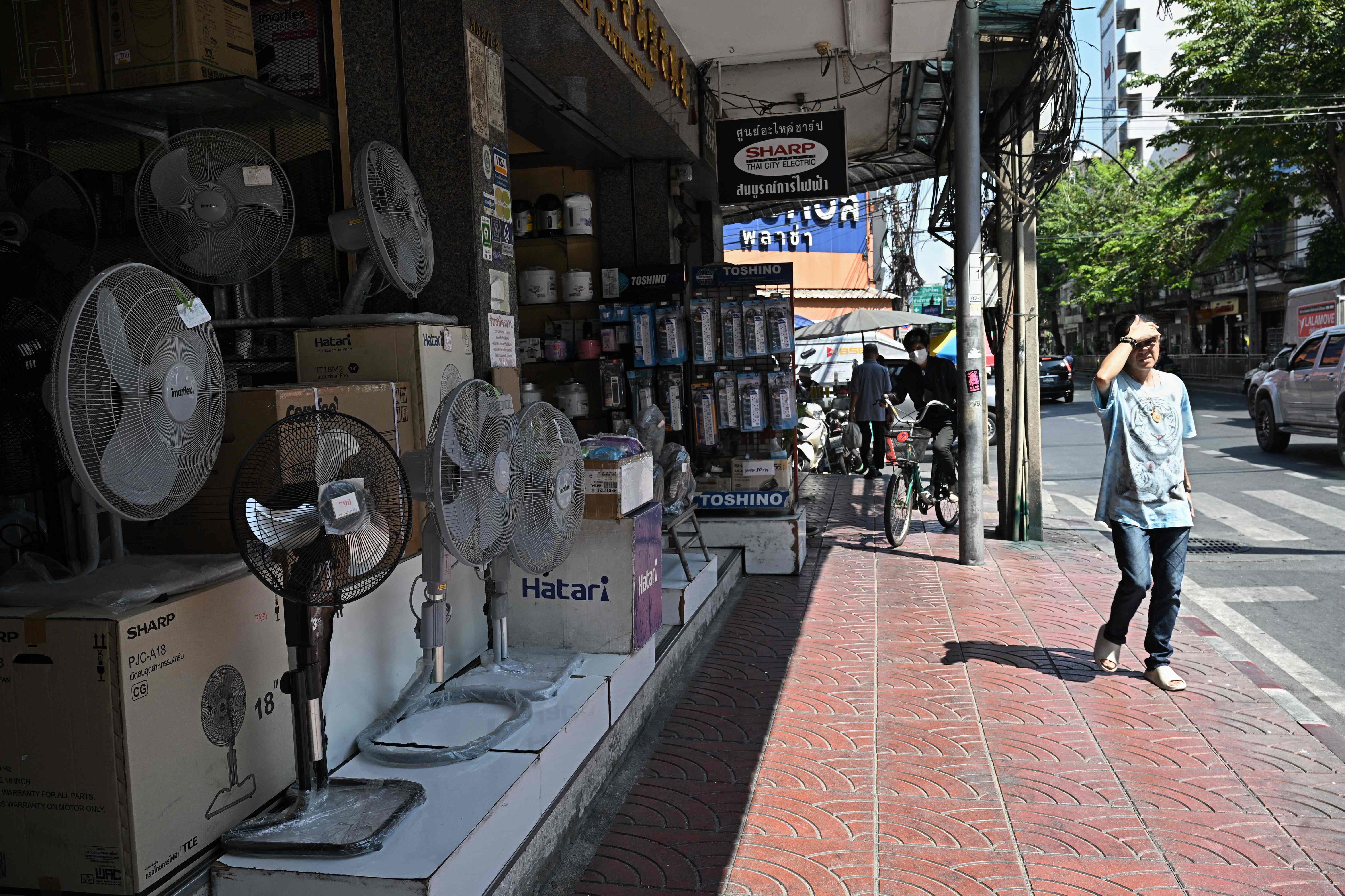 外代一线9印度多地遭遇高温天气,外代一线希腊天气