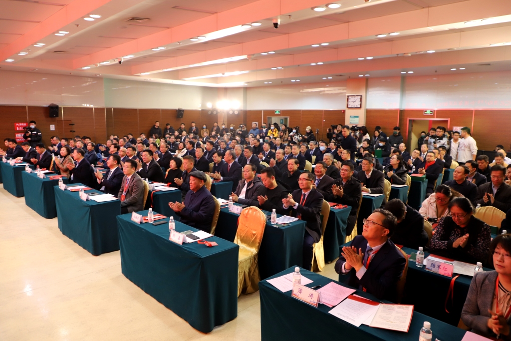 配有先进机器人物流系统、5.0T磁共振系统……山东大学齐鲁医院（青岛）迎来开诊十周年，二期项目启用