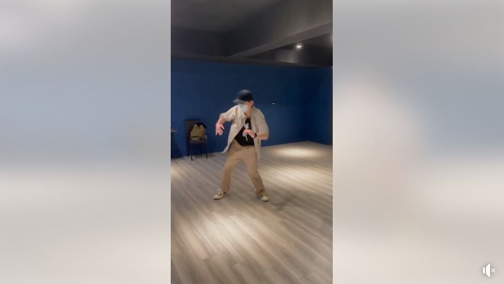 熬18年得*钟金**…陈汉典不只会主持！「热舞社长出身」唱跳经历也惊人