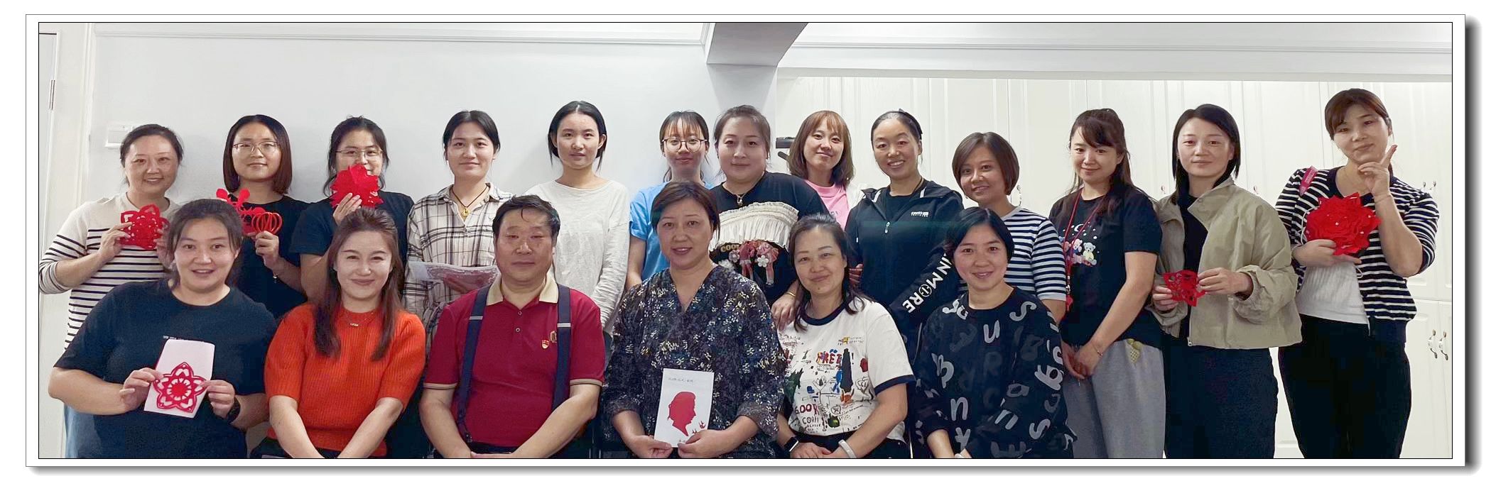 弘扬传统文化传承剪纸艺术——南京师范大学龙江幼儿园非遗趣味剪纸活动