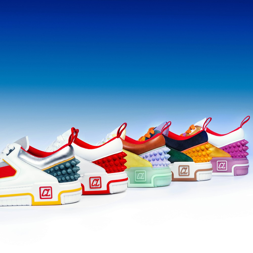 明星都在穿的CL「红底鞋」！居然是这种脚感！