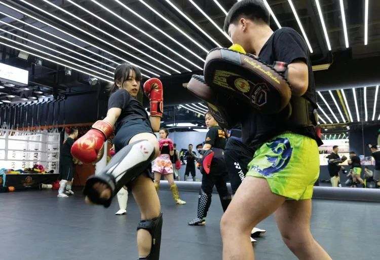 心理咨询是开导性的聊天吗,心理咨询是一对一的吗