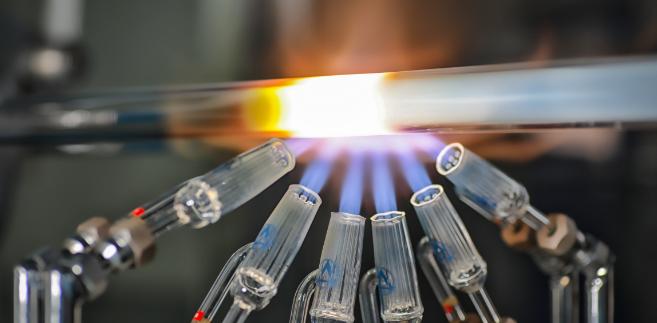 长盈通光电技术股份有限公司高管,武汉长盈通光电皮亚斌