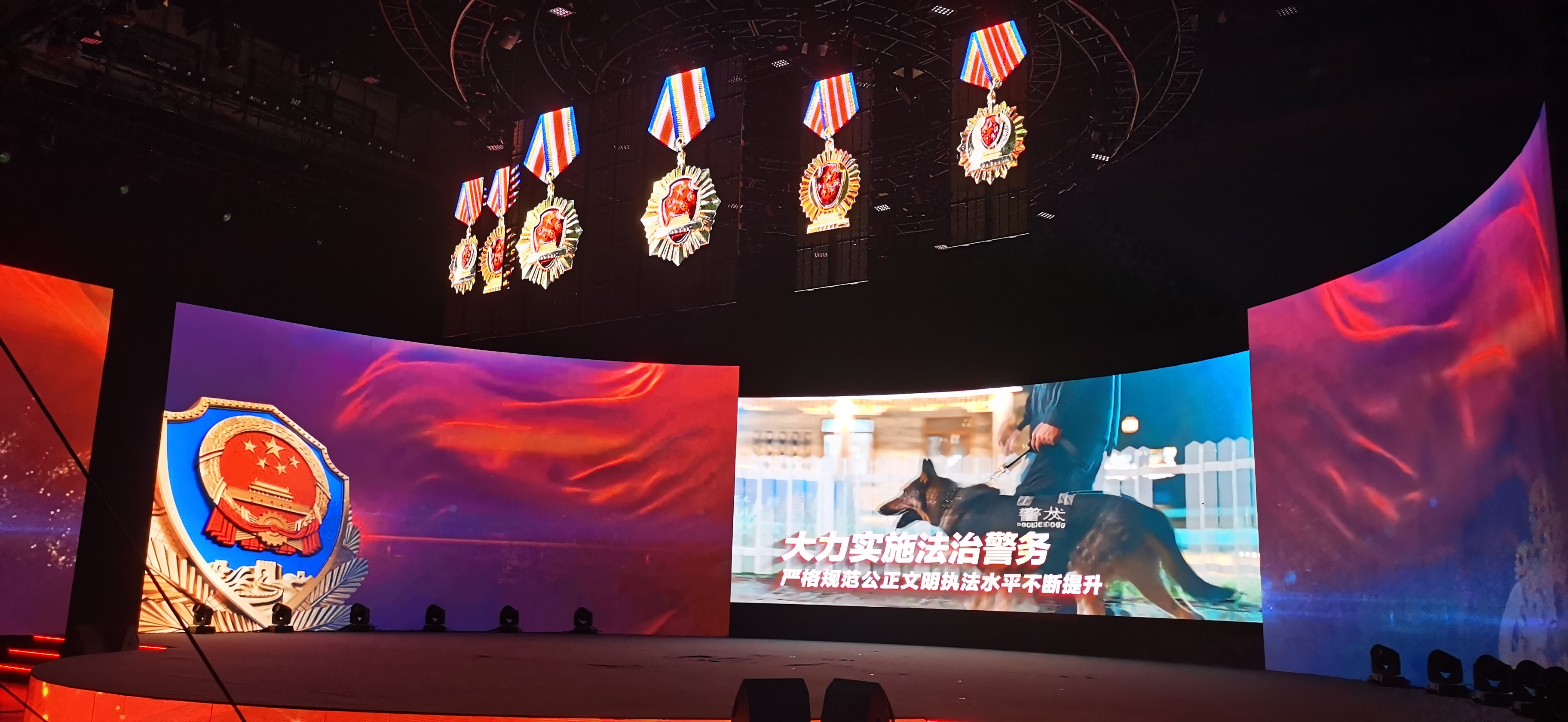 致敬警察中的最美劳动者,2020年贵州最美基层民警