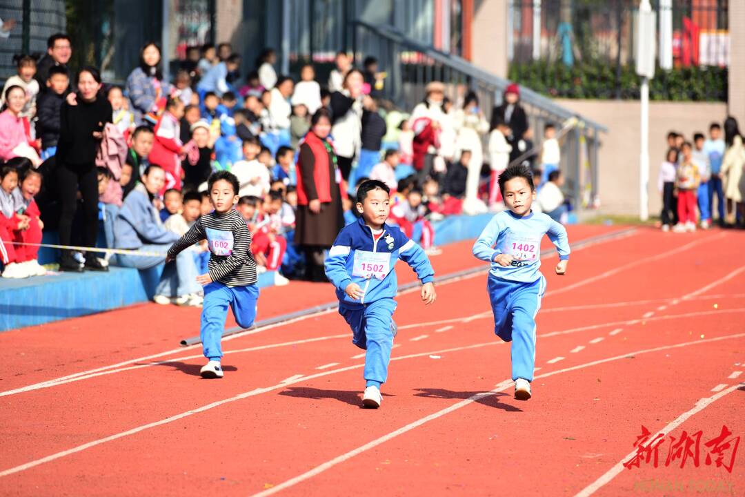 湘江新区凌云小学大课间完整版,湘江新区凌云小学新生班