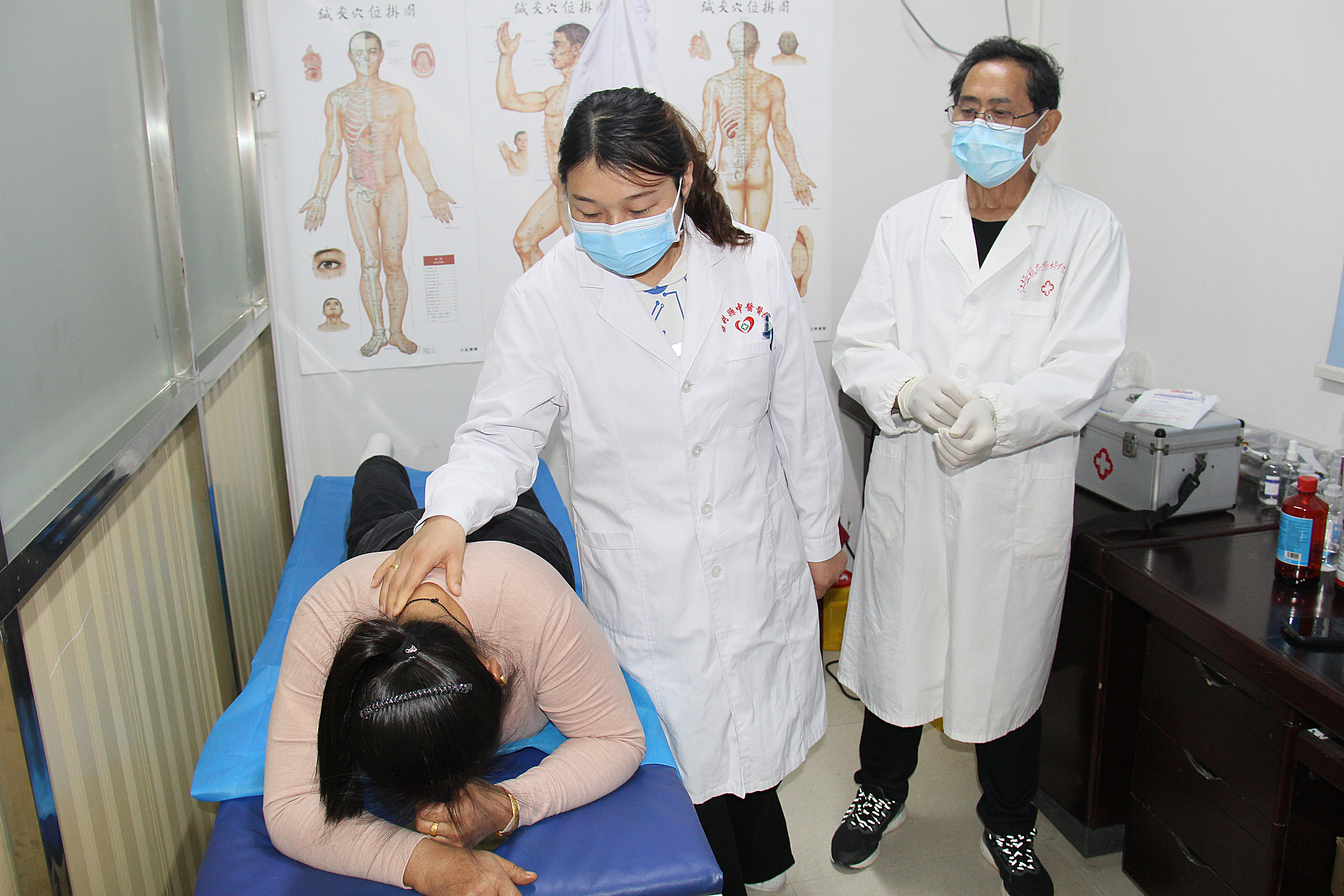 慈利县江垭镇灰塘坪村黄兴华,慈利中医针灸