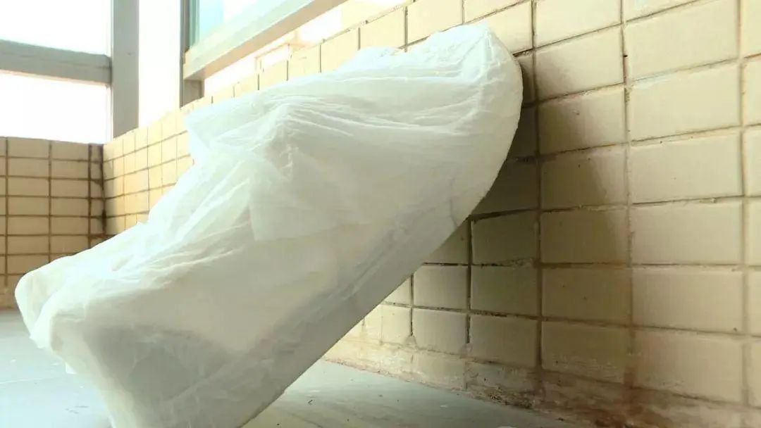 小白鞋脏了如何变白？教你几个妙招洗出白净亮丽的鞋子，简单又方便｜上海市消保委日用化妆品专业办